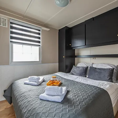 Chalet 12, Nature, Ac, Serenity, Cycling, Hiking & Terraces! *