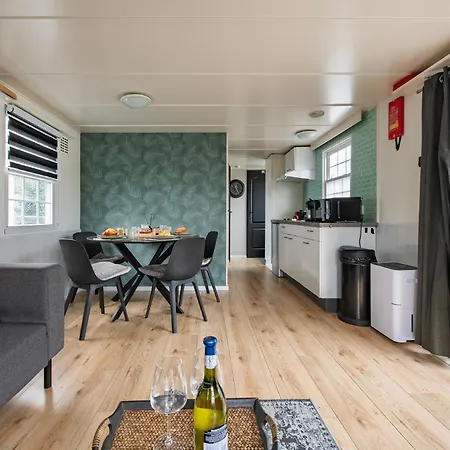 12, Nature, Ac, Serenity, Cycling, Hiking & Terraces! Chalet *